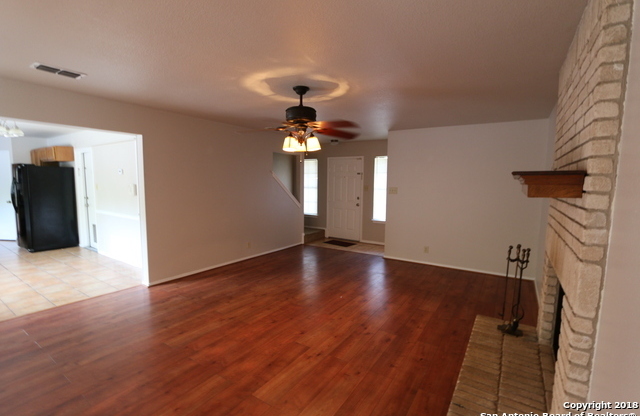 3 beds, 2.5 baths, $1,765