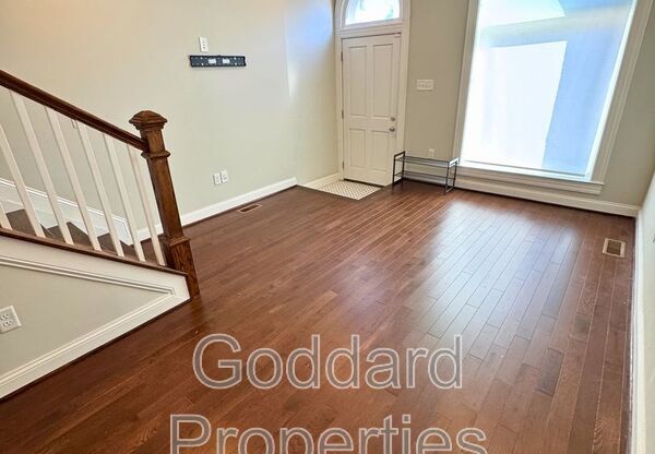 842 N PATTERSON PARK AVE