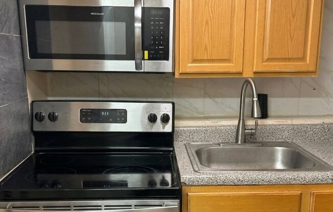 Church Ave and E 94th