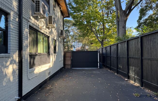 1 bed, 1 bath, 625 sqft, $1,229, Unit 1528-01