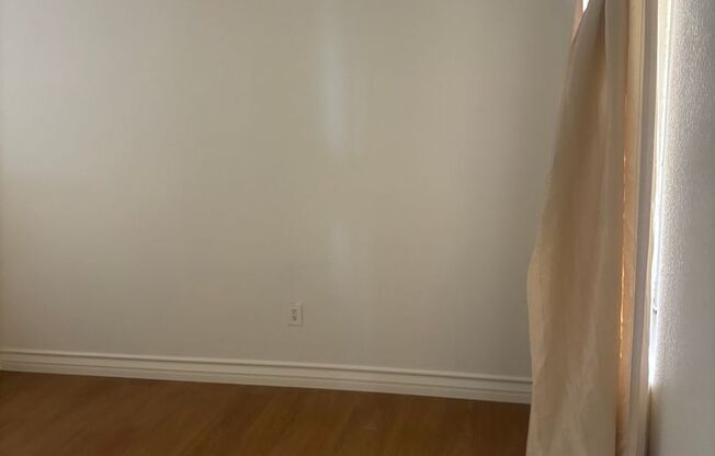 2 beds, 2 baths, $1,800, Unit Unit 123