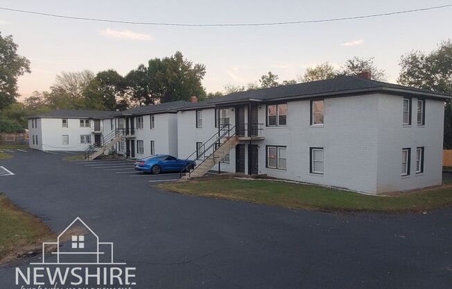 Hampton Avenue Apartments