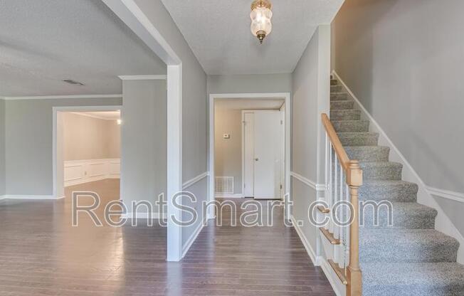 2453 RIVERLOOK DR