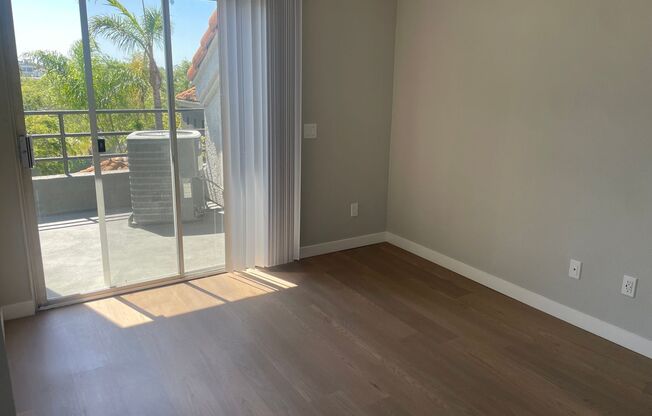 1 bed, 1 bath, 495 sqft, $2,730, Unit B-309