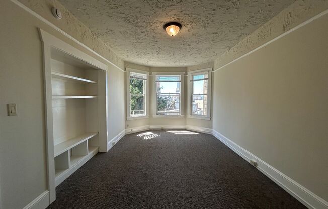 935 Pine Street (1372r)