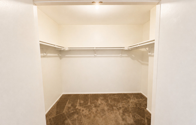1 bed, 1 bath, 630 sqft, $2,035, Unit 26