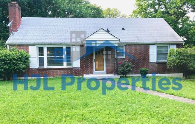 Beautiful Large Home in Donelson!
