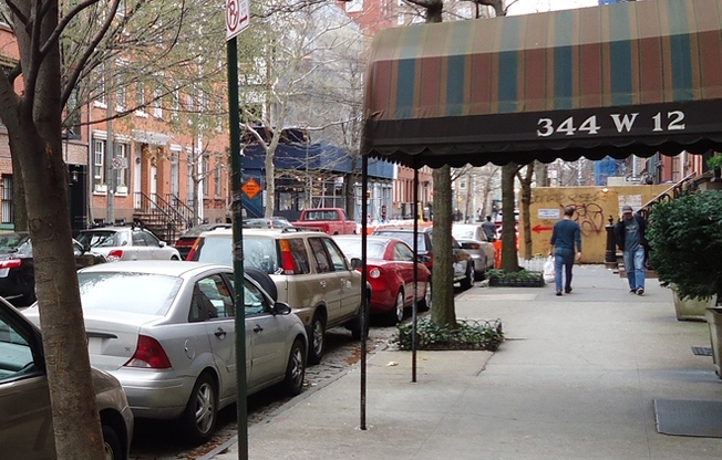 344 W 12 ST