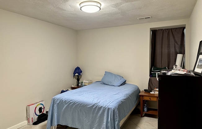 1 bed, 1 bath, 960 sqft, $2,000, Unit 1