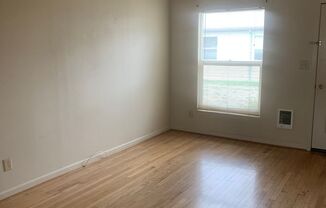 1 bed, 1 bath, $700, Unit #1643