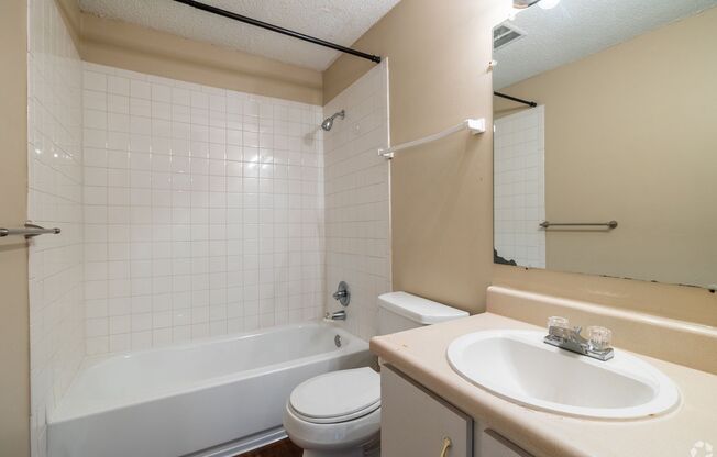 Emerald Hills Apartments