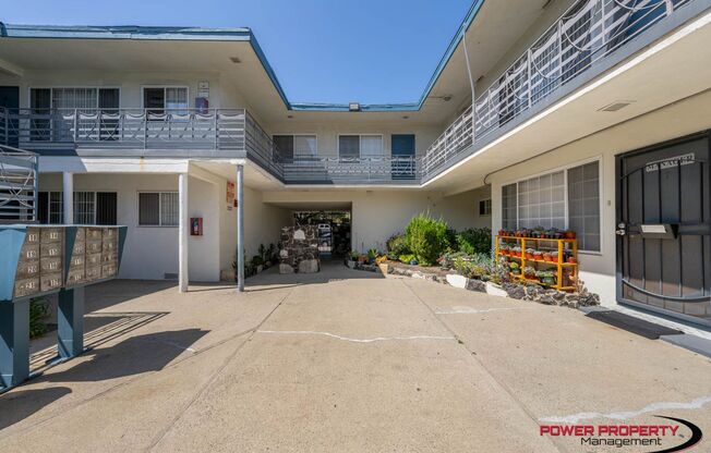 2110 W El Segundo Blvd.