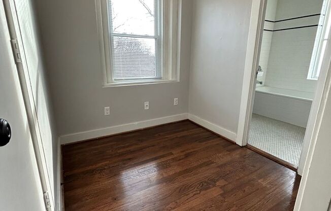 Carberry Apartments (3918 Cass St.)