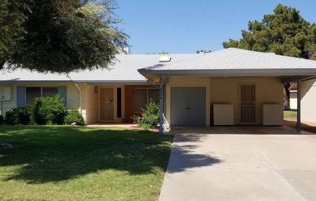 SPACIOUS AHWATUKEE HOME IN ADULT COMMUNITY!