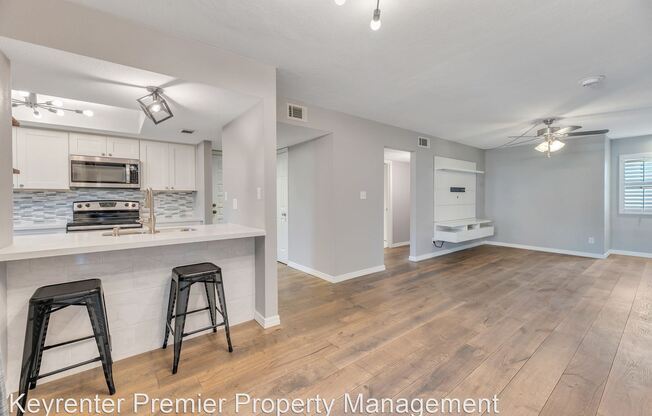7510 E Thomas Rd Unit 123
