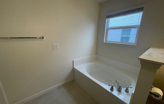 3 beds, 2 baths, $1,949