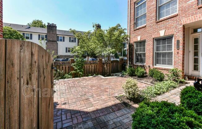 1114 A N STAFFORD ST