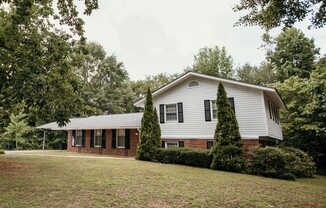 5br home off S. Milledge For Rent (Fall 2024 Pre-Lease)