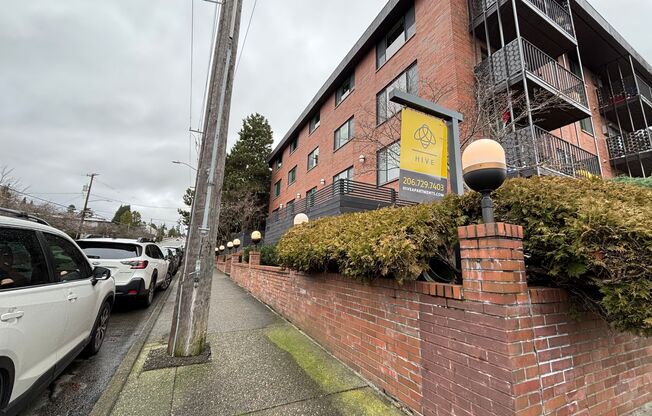 LIVE IN THE HEART OF GREEN LAKE SEATTLE'S MOST ICONIC PARK