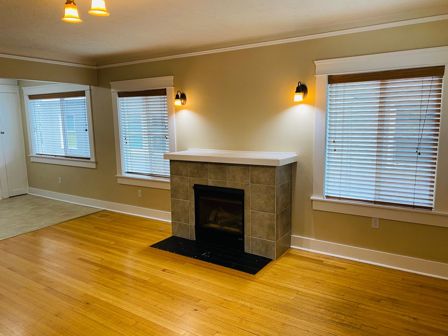 #218-1965 NW Raleigh
