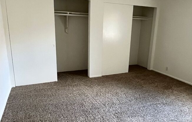 2 beds, 2 baths, $2,500, Unit 209U