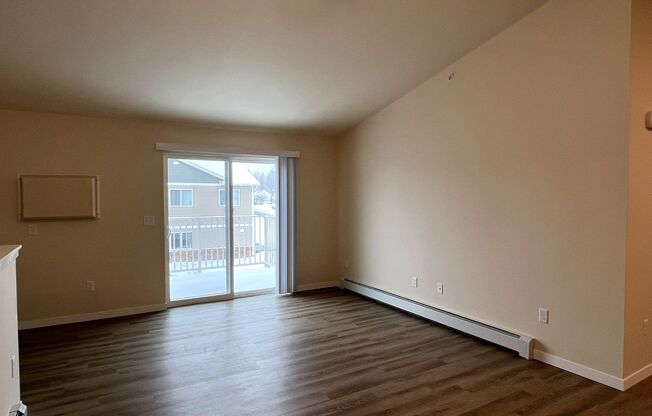 2 beds, 1 bath, 1,040 sqft, $1,485, Unit AT 709-34