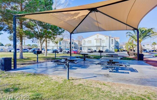 2 beds, 2 baths, $1,299, Unit # 2110