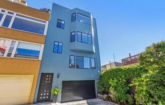 5 MONTAGUE PL