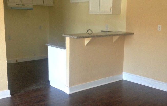 1 bed, 1 bath, 580 sqft, $2,195, Unit 121