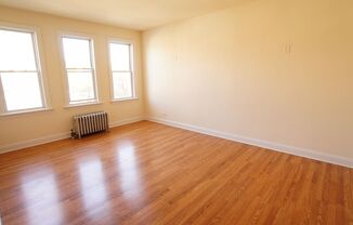 Studio, 1 bath, 347 sqft, $1,250, Unit 405