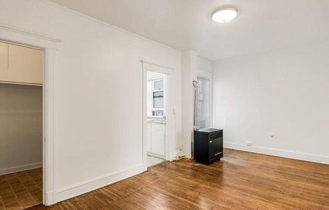 1 bed, 1 bath, 579 sqft, $1,250, Unit 411