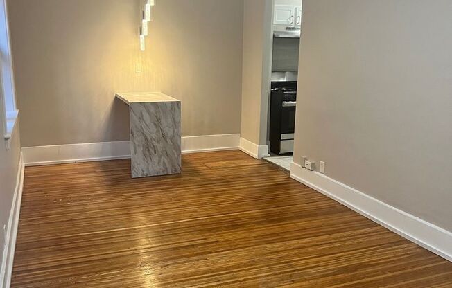 1 bed, 1 bath, $1,499, Unit 82