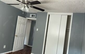 2 beds, 1 bath, 805 sqft, $1,400, Unit 269