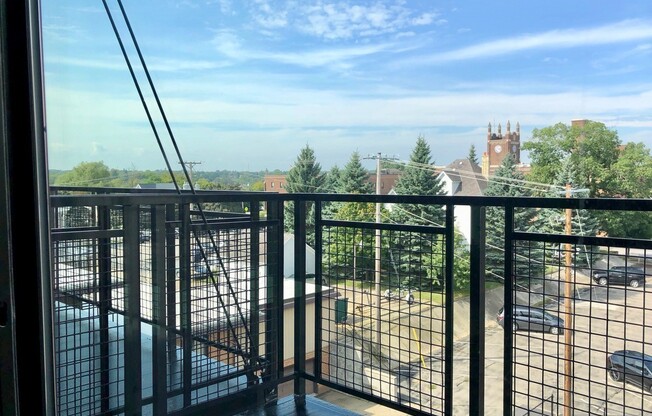 2 beds, 2 baths, 991 sqft, $2,125, Unit 505