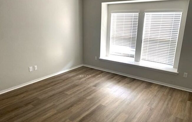 House For Lease in Maxwell