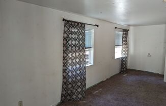 2 beds, 1 bath, $1,700