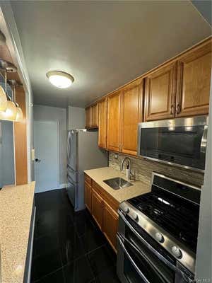 1 bed, 1 bath, 650 sqft, $2,000, Unit 4G