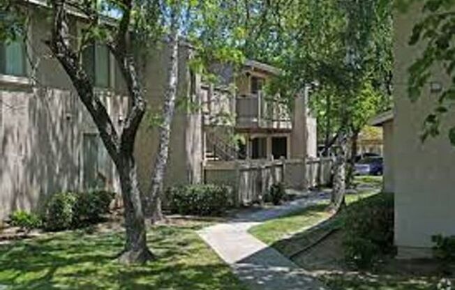 2 beds, 2 baths, 925 sqft, $1,595, Unit 7475 Stockton Blvd #59