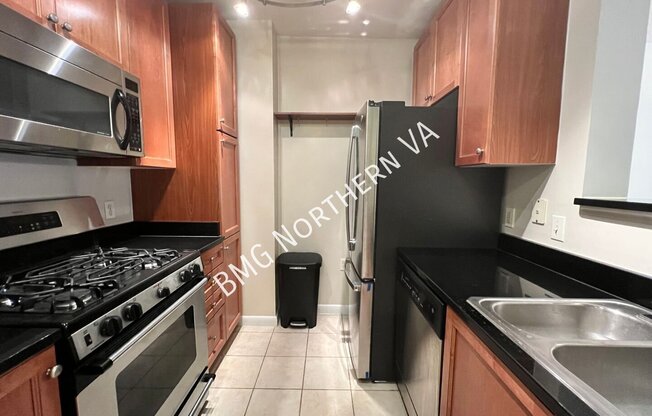 851 GLEBE ROAD, N. #405