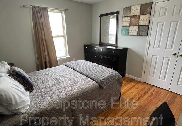 255-257 NJ Railroad Ave #2