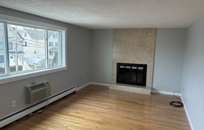 50 WALTHAM ST