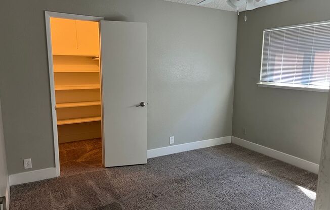 2 beds, 2 baths, 950 sqft, $1,600, Unit 85