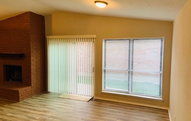 3 Bedroom/ 2 Bath Home Near Randolph AFB!