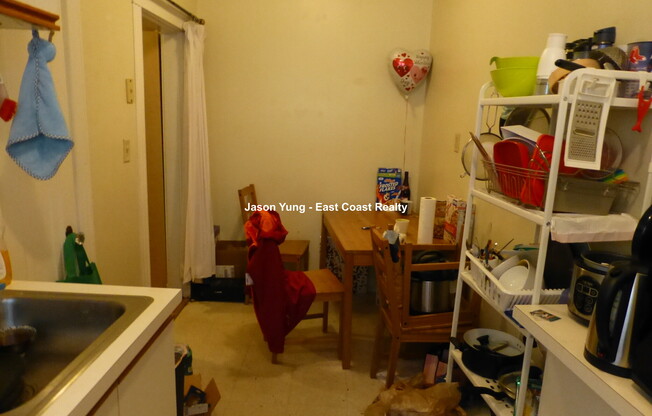 43 LINDEN ST