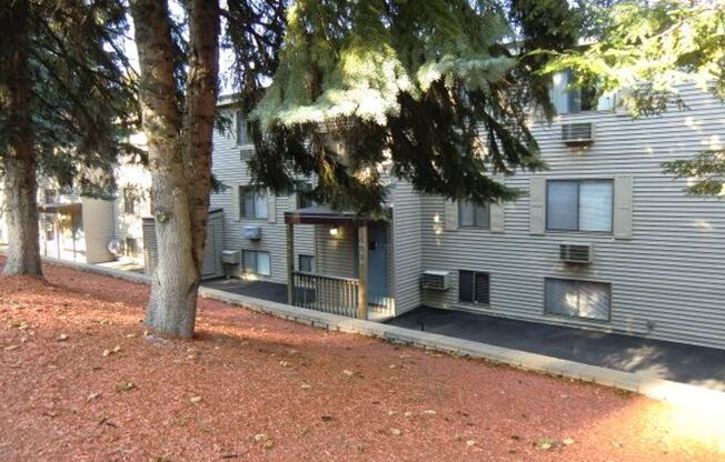 2 beds, 2 baths, $1,400, Unit Unit 724