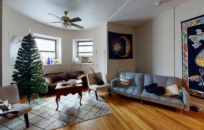 2 beds, 1 bath, 685 sqft, $3,545, Unit 9