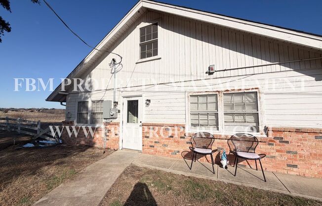 2200 COUNTRY CLUB RD