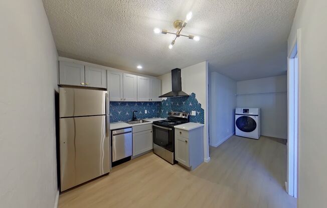 2 beds, 1 bath, 697 sqft, $1,522, Unit 29A