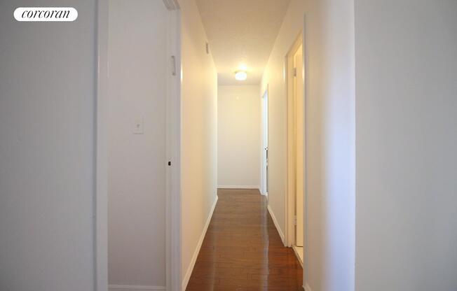 3 beds, 1.5 baths, 1,200 sqft, $7,600, Unit 6G