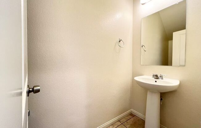 Modern 4BR Home with Island Kitchen, Tile Floors & Great Schools Nearby